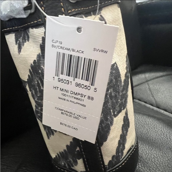 Coach Mini Dempsey Bucket Bag With Houndstooth Print And Patch - Picture 5 of 8